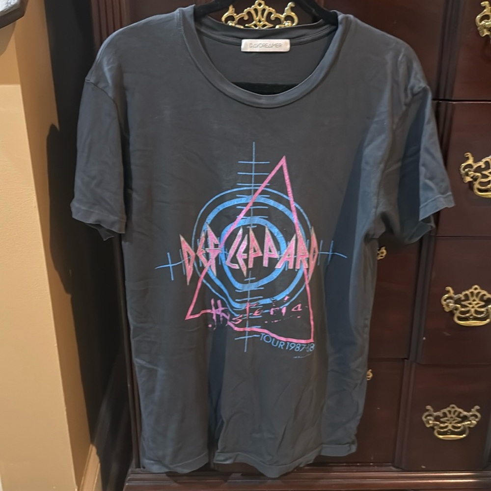 Def Leppard tea shirt